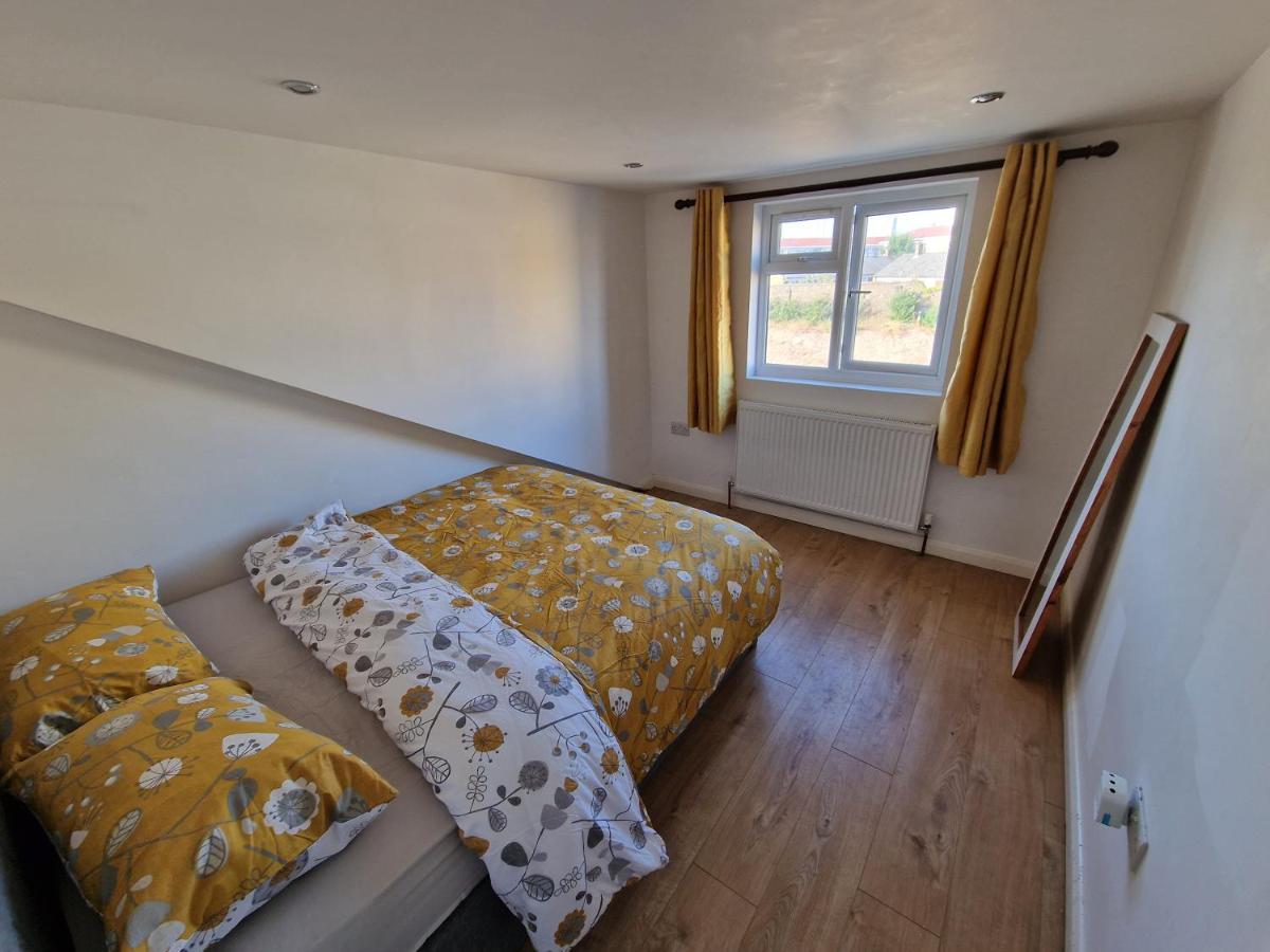 Mile End Budget Guesthouse London Exteriör bild